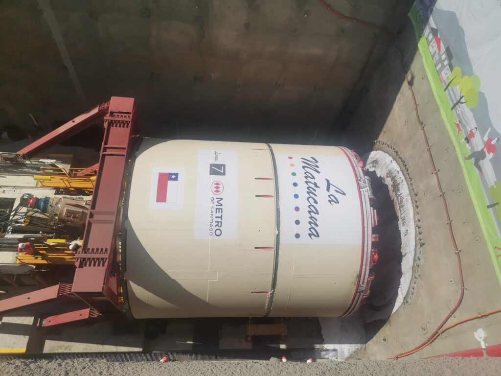 CRCHI EPB Shield Machine Exported to Chile Is Launched (1)